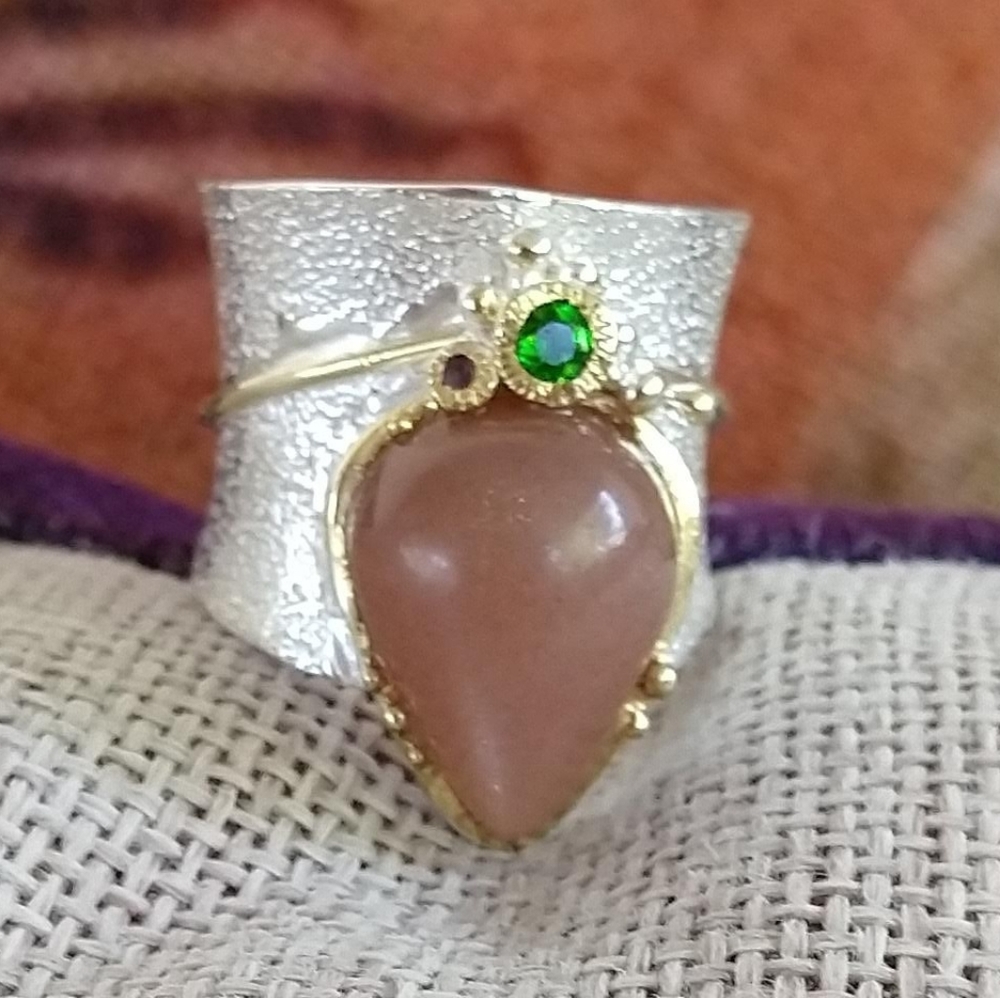 Gorgeous natural genuine sun stone art ring